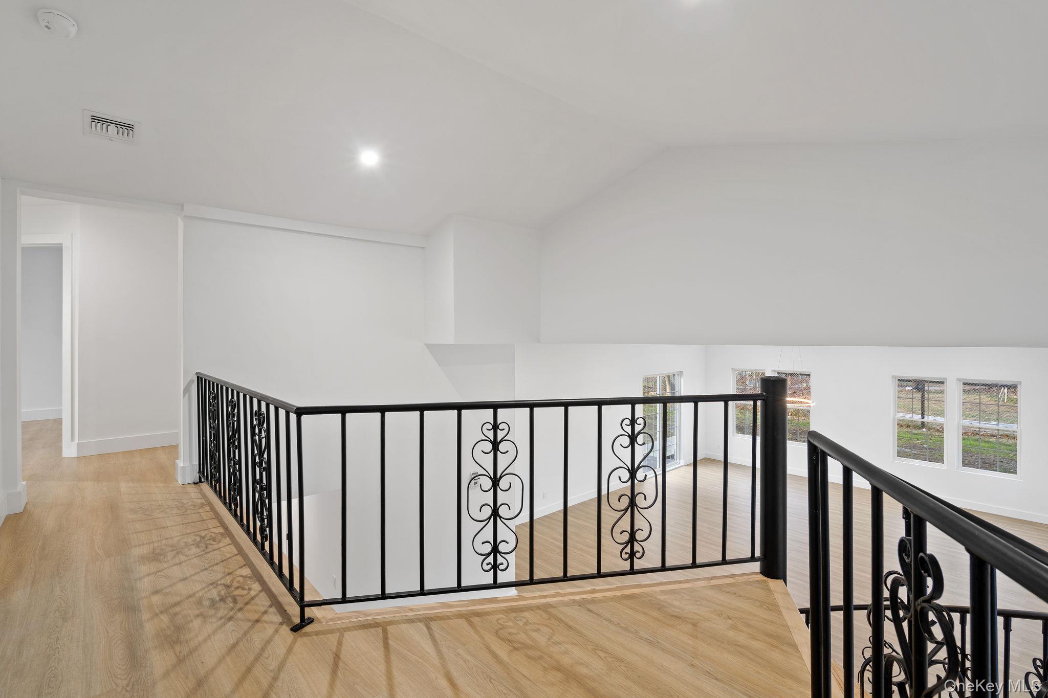 39 Overland Drive – For Sale photo 11
