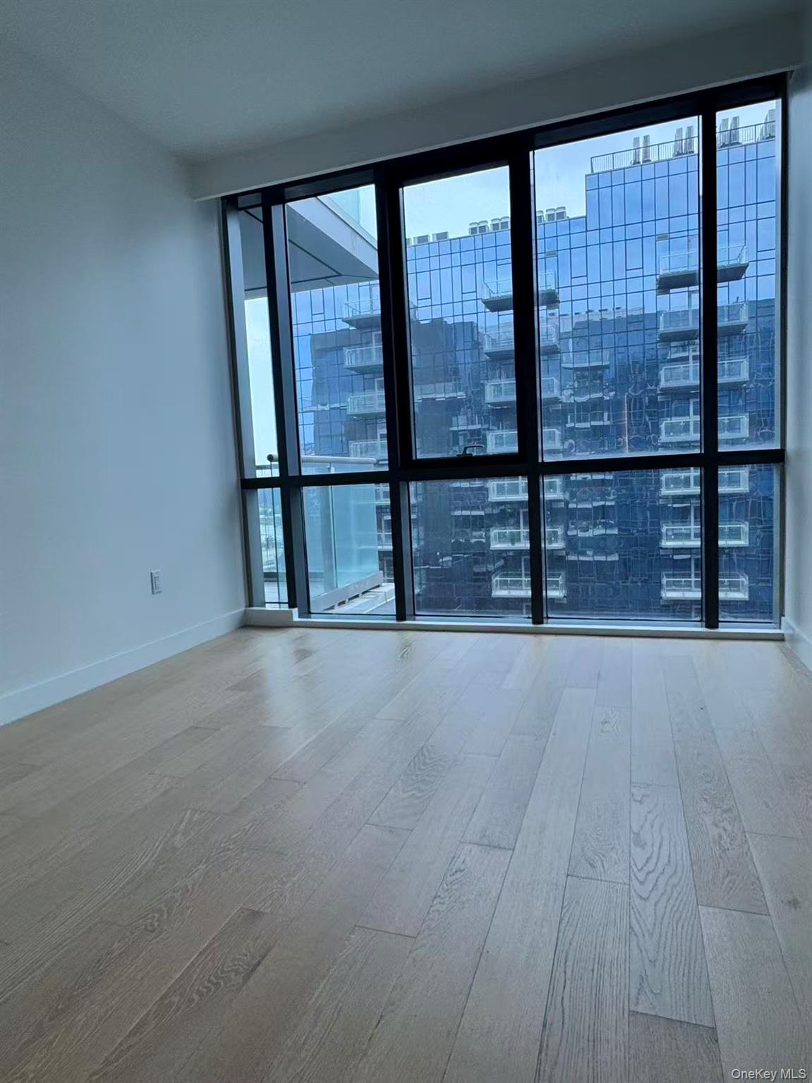 13437 35th Avenue, Unit 11K photo 6