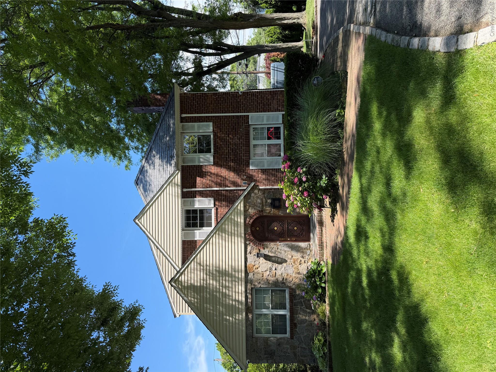 27 Upland Road – For Rent