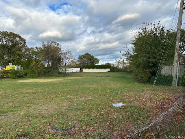 350 commack Road – For Sale