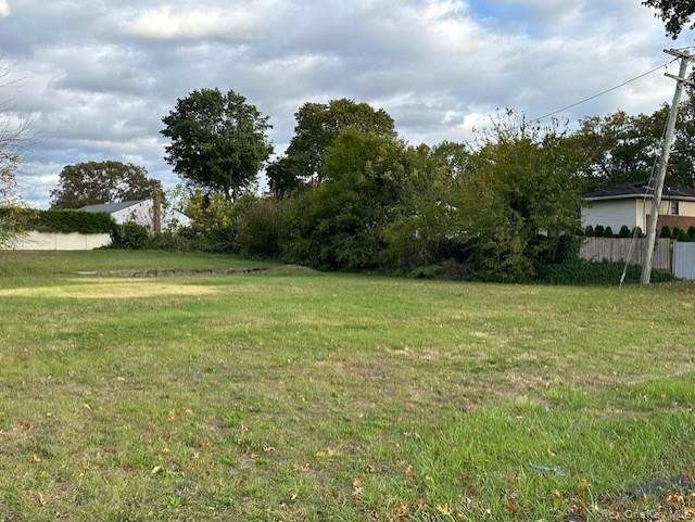 350 commack Road – For Sale photo 5