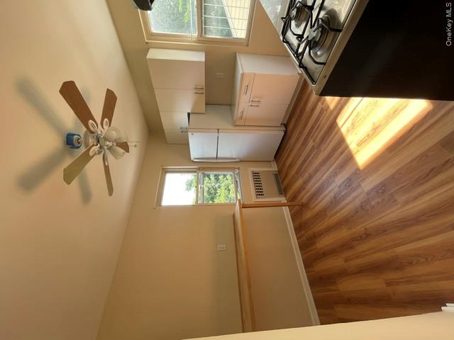 14 Flower Street, Unit 2 photo 5