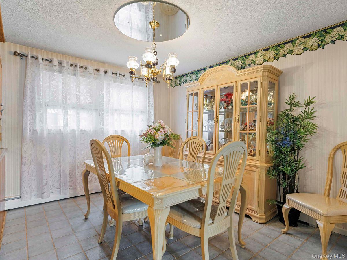 105 S Chapel Hill Road – For Sale photo 8