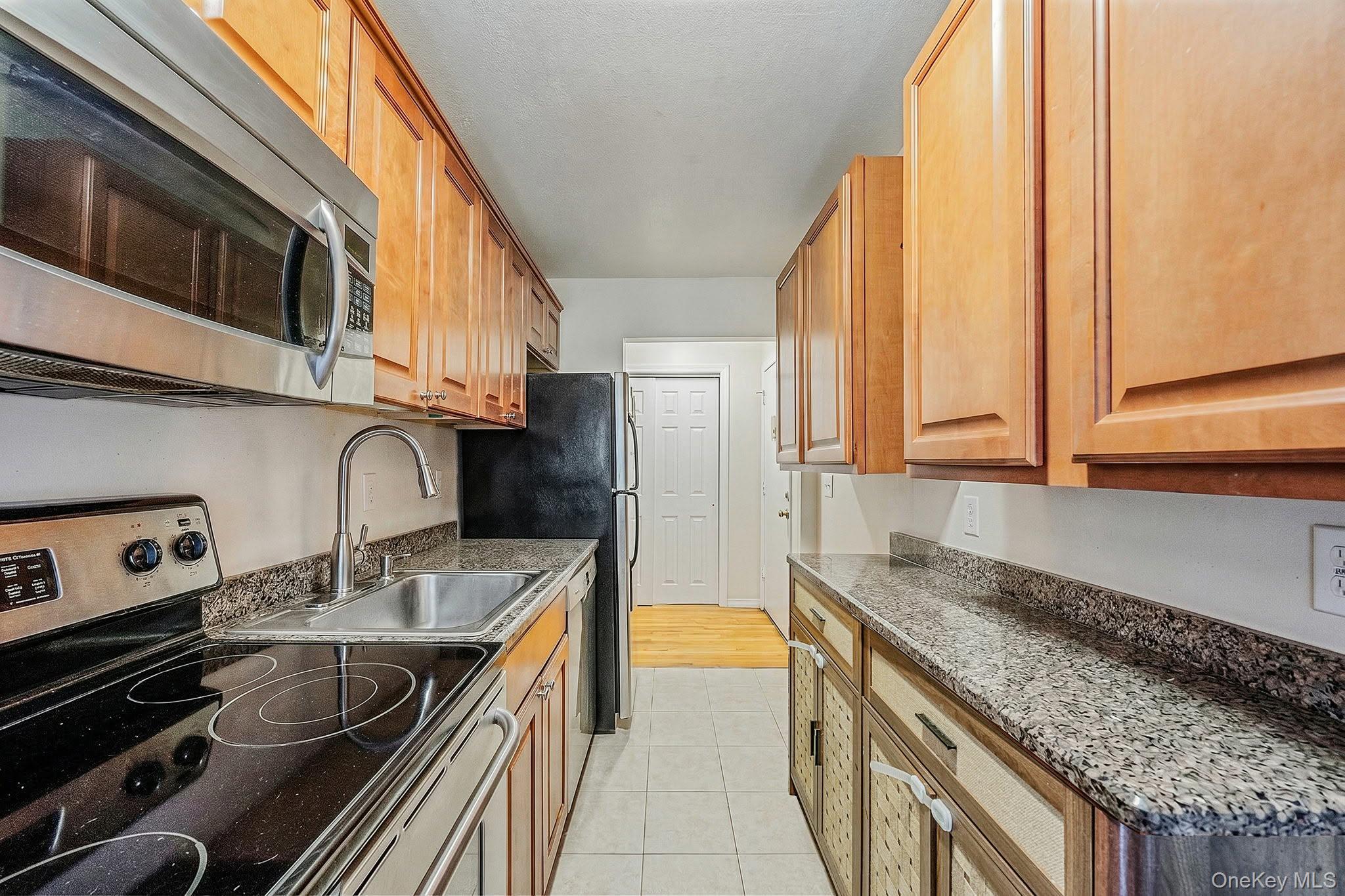 2453 union blvd, Unit 24a photo 7