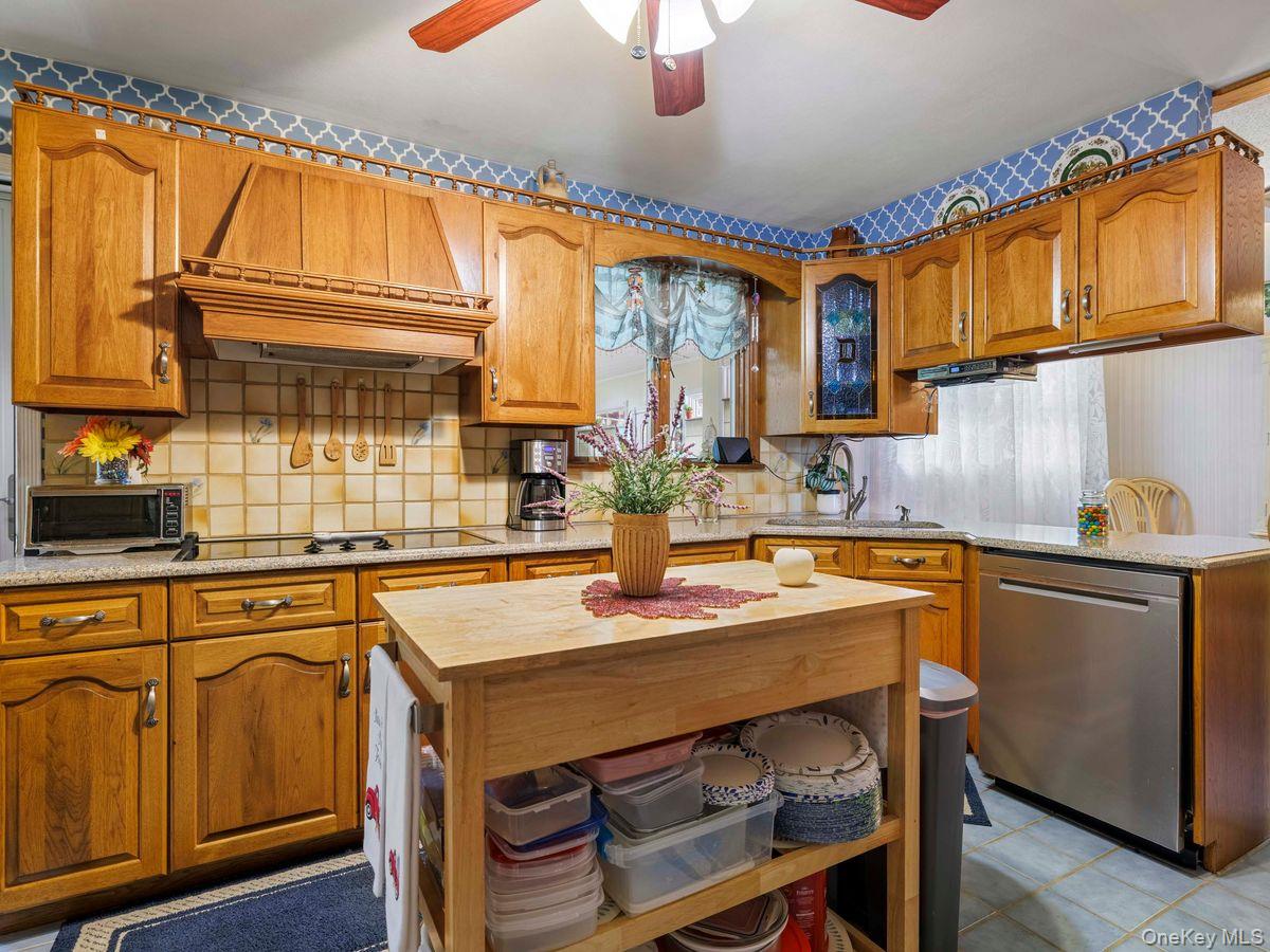 105 S Chapel Hill Road – For Sale photo 8