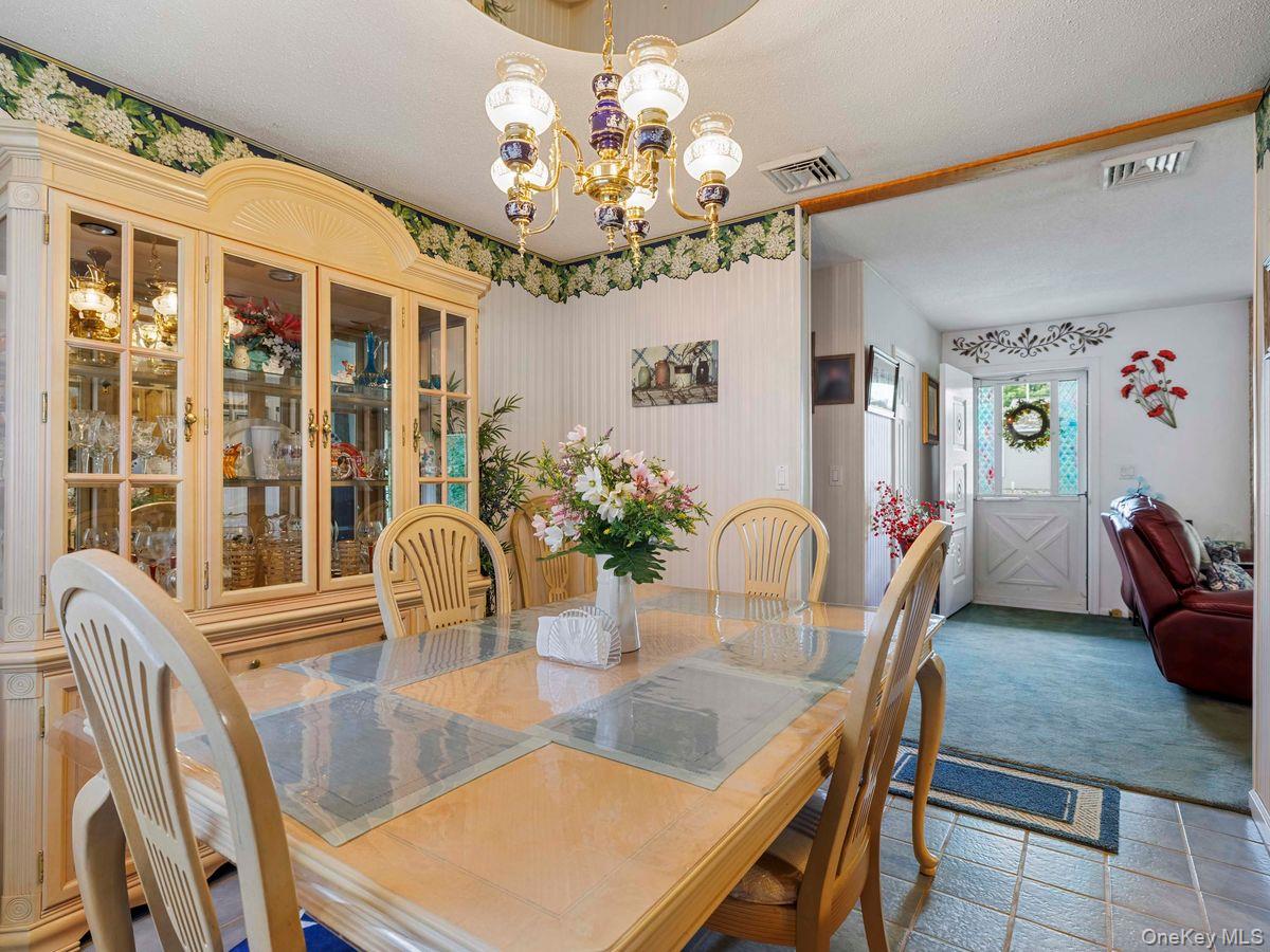 105 S Chapel Hill Road – For Sale photo 10