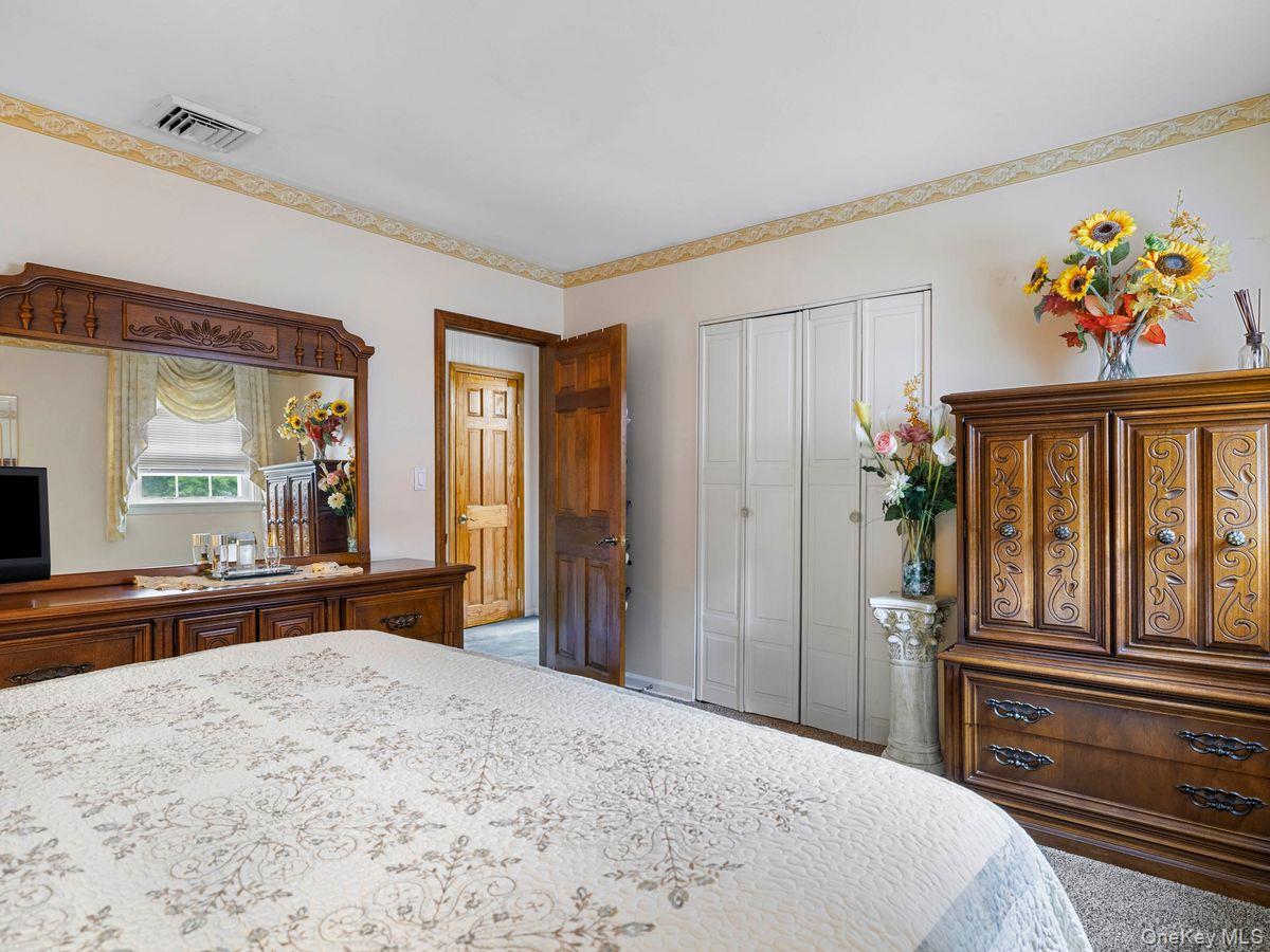 105 S Chapel Hill Road – For Sale photo 18