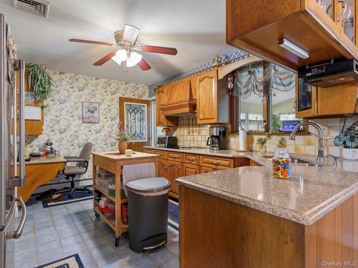 105 S Chapel Hill Road – For Sale photo 6