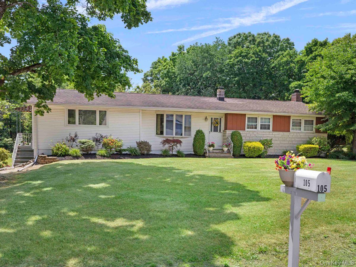 105 S Chapel Hill Road – For Sale photo 2