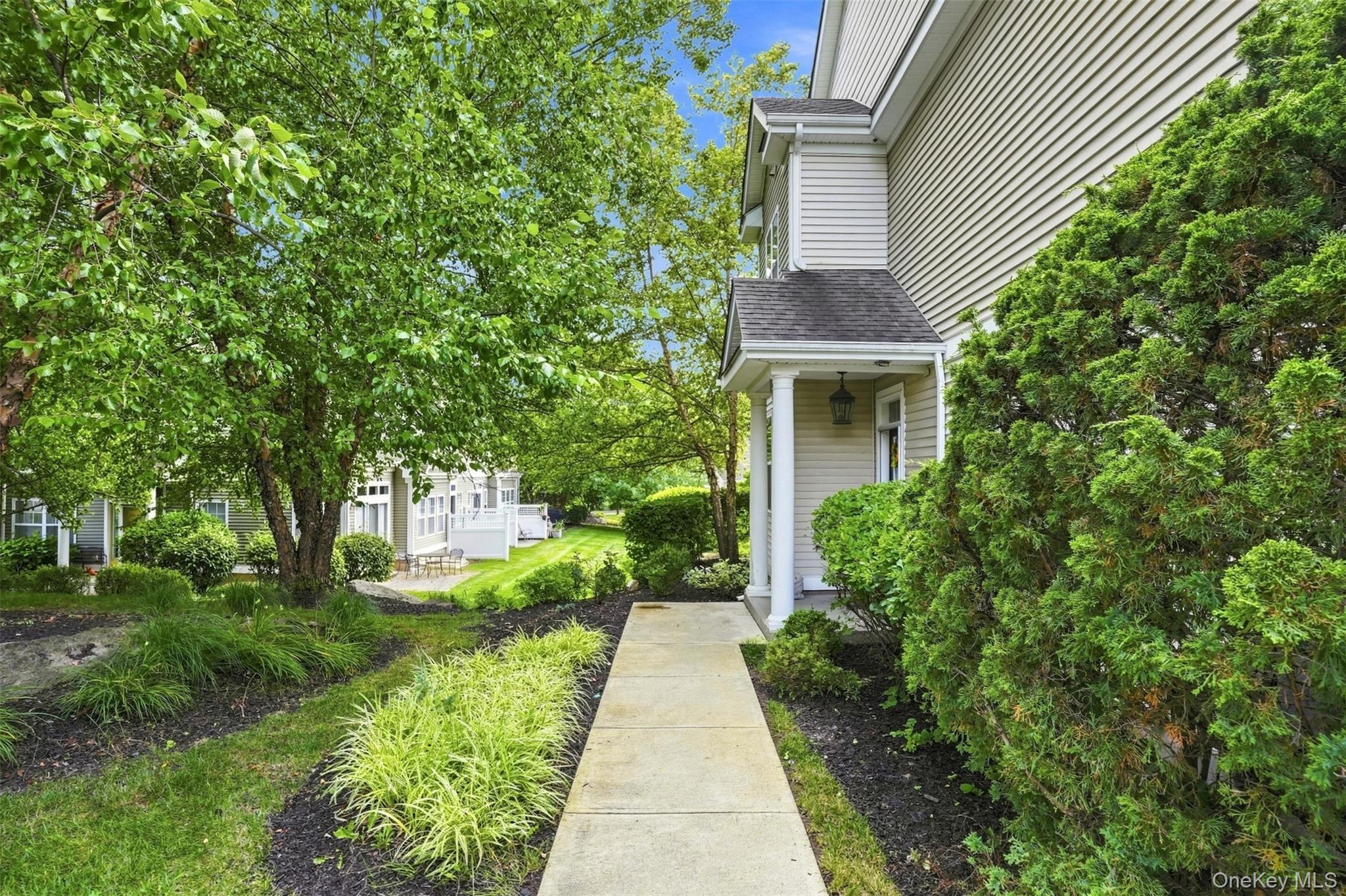 1 High Ridge Lane – For Sale photo 2