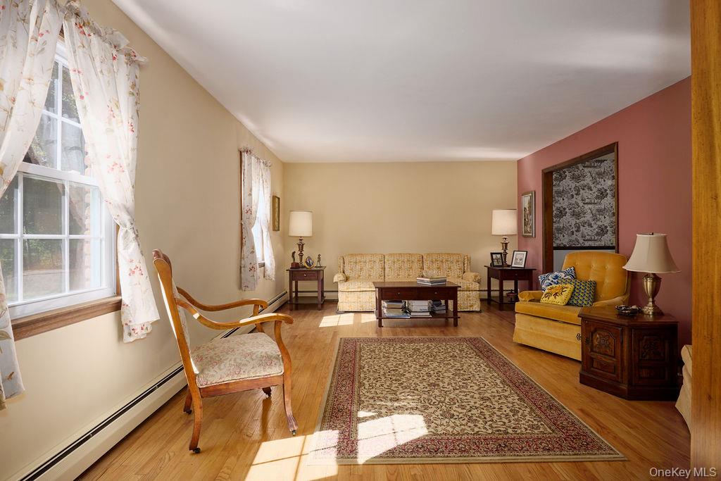 10 Stoutenburgh Drive – For Sale photo 8