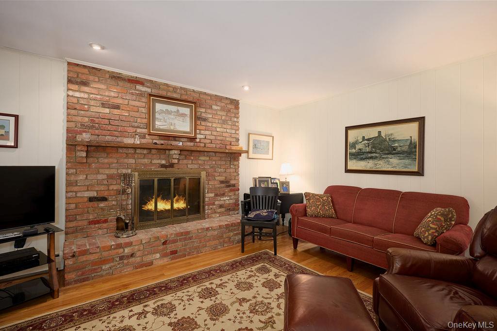 10 Stoutenburgh Drive – For Sale photo 18