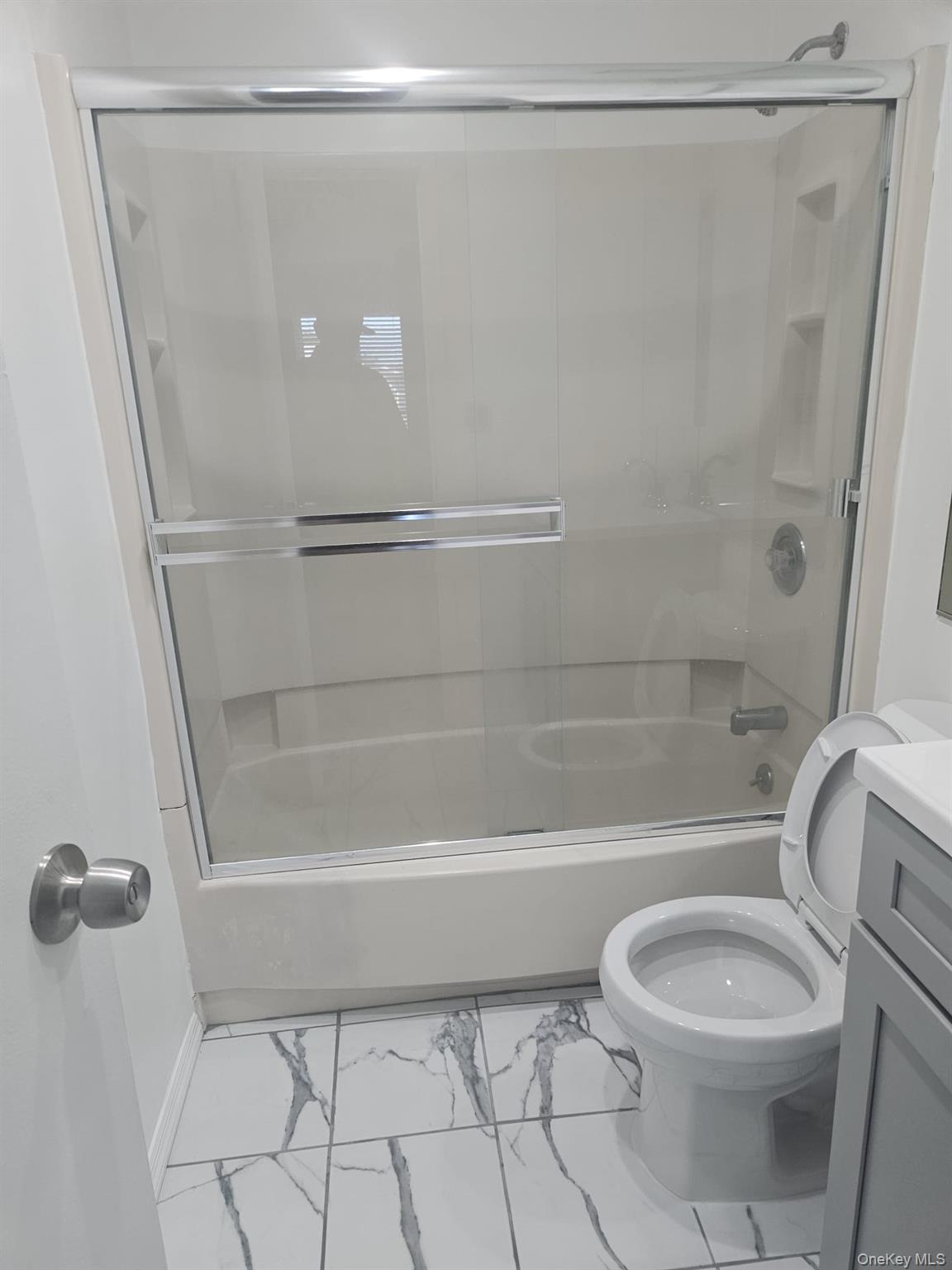 35 Anchor St, Unit F photo 3