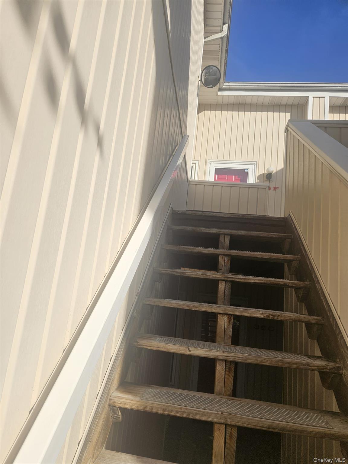 35 Anchor St, Unit F