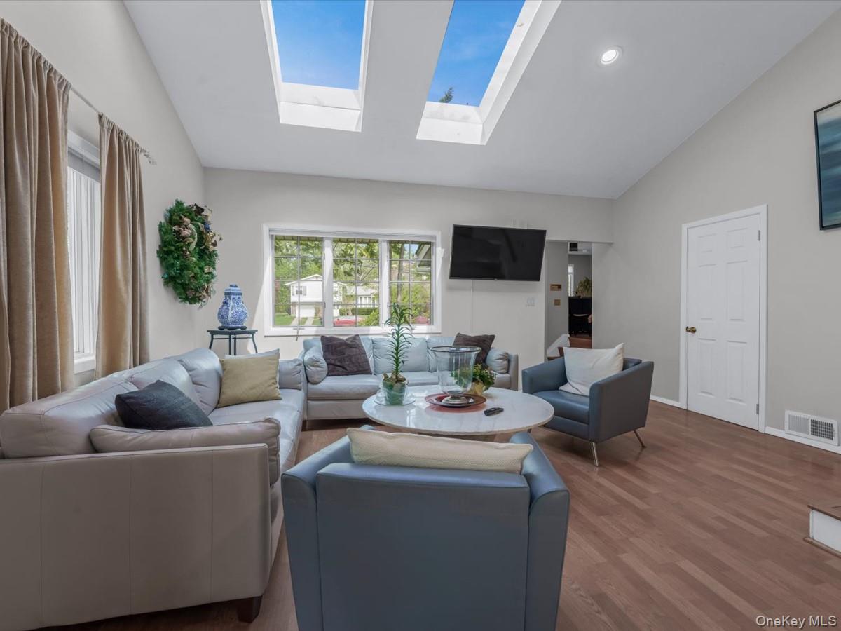 69 Roger Drive – For Sale photo 6