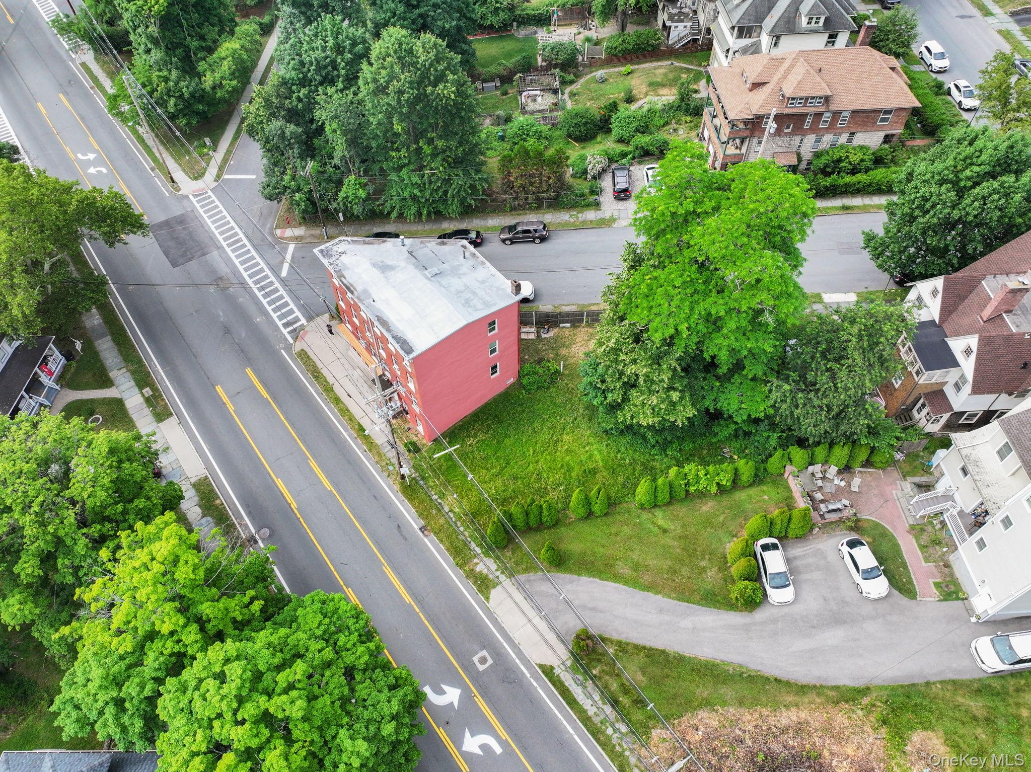 6 Leroy Place – For Sale photo 3
