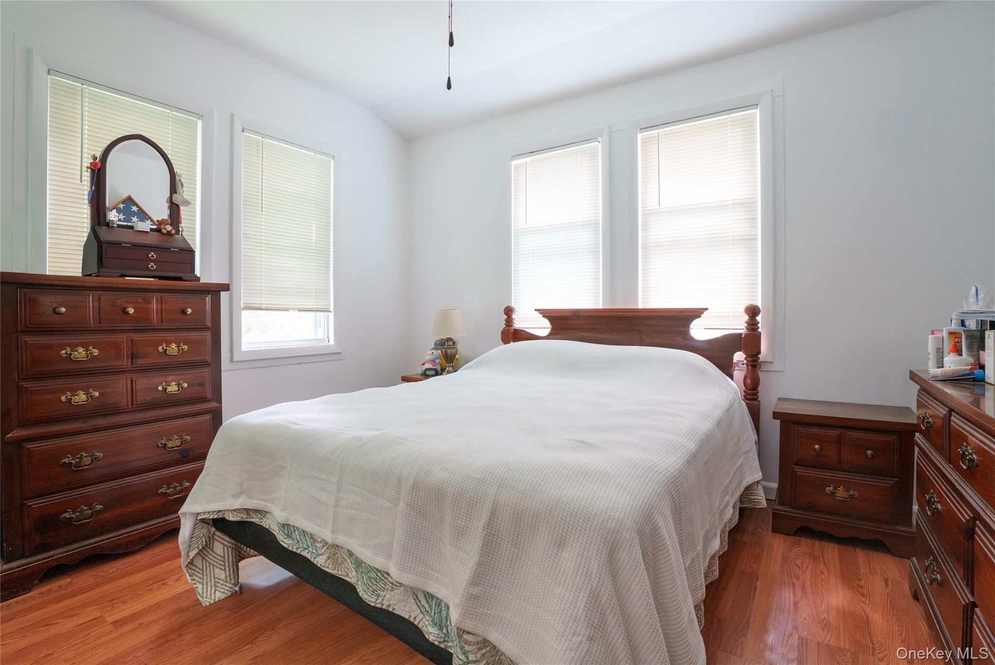18 Worthington Drive W – For Sale photo 4