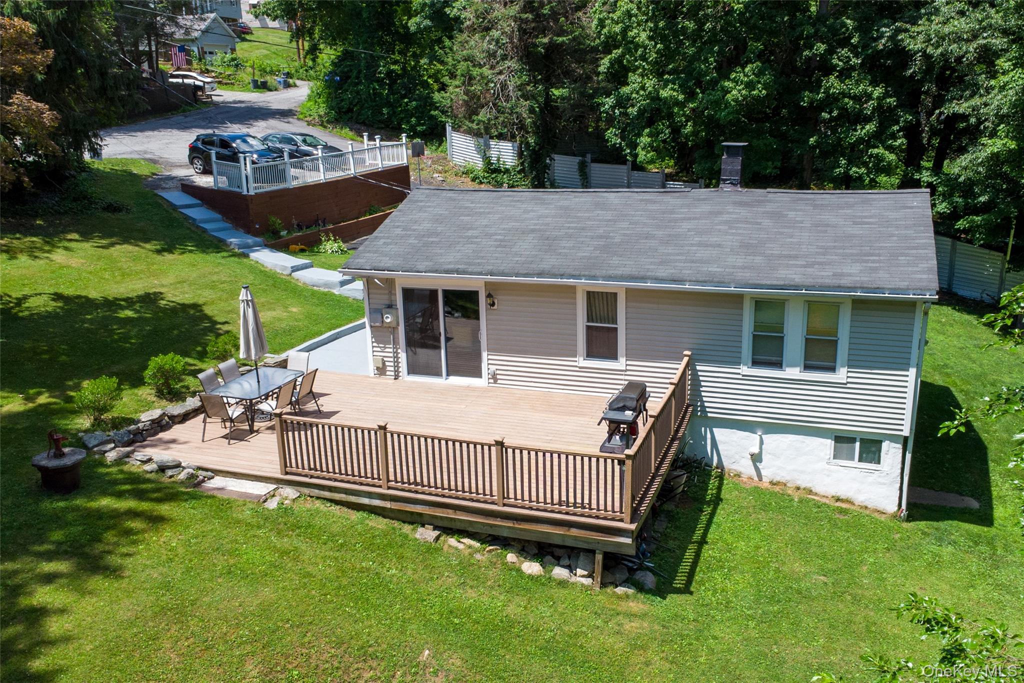 18 Worthington Drive W – For Sale