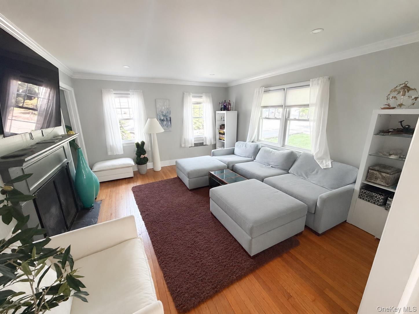 215 Seventh Avenue – For Rent photo 2