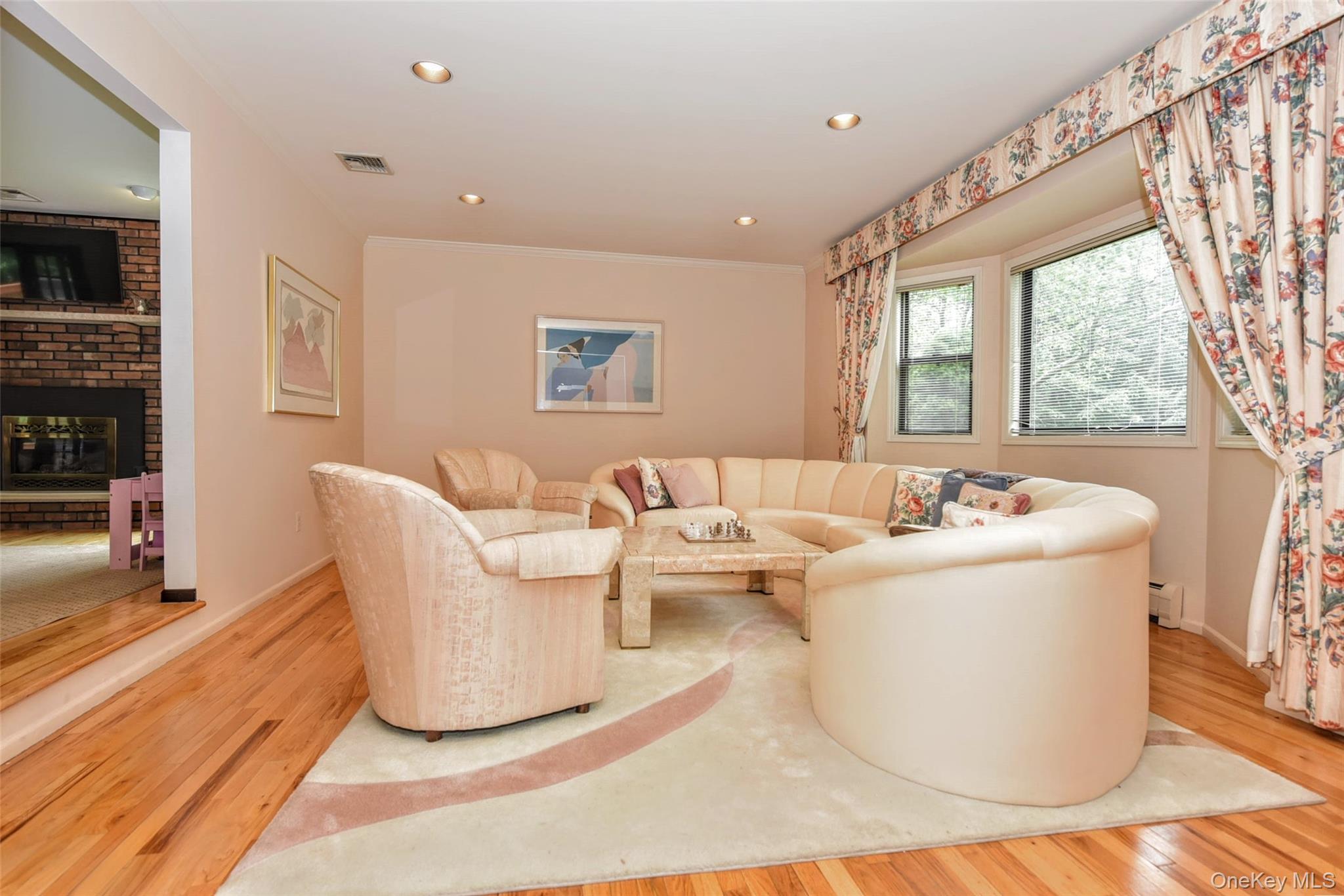 19 Church Road – For Sale photo 7