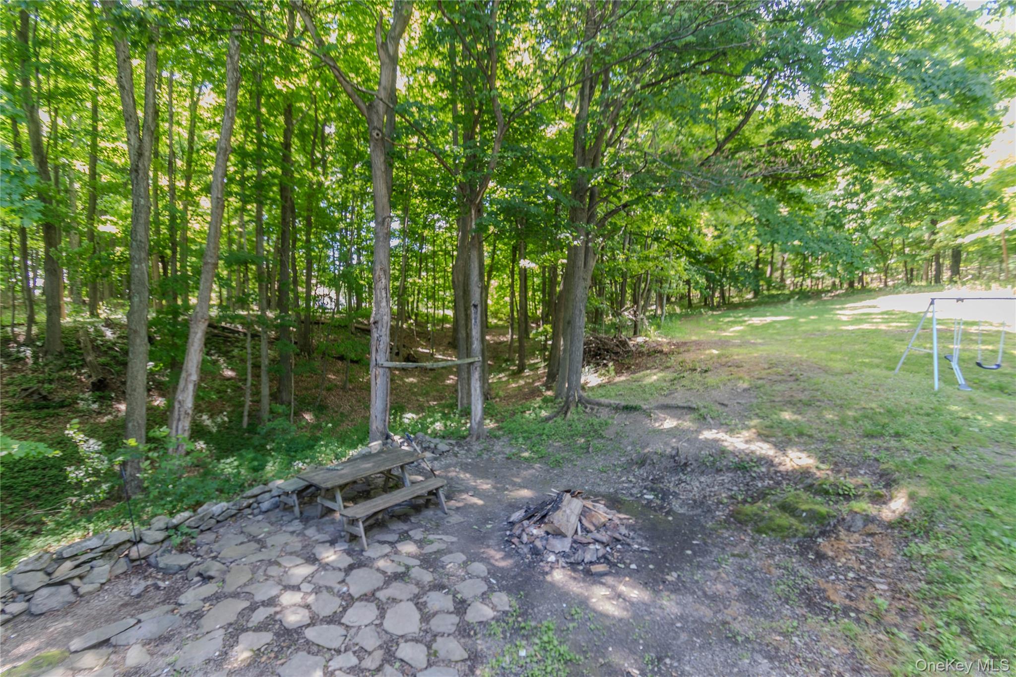 26 Old Hollow Road – For Sale photo 5