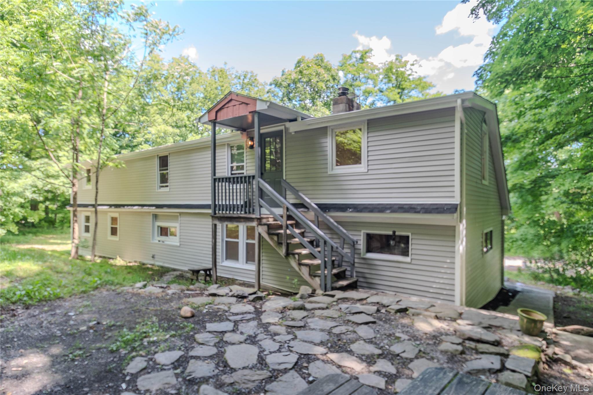 26 Old Hollow Road – For Sale photo 4