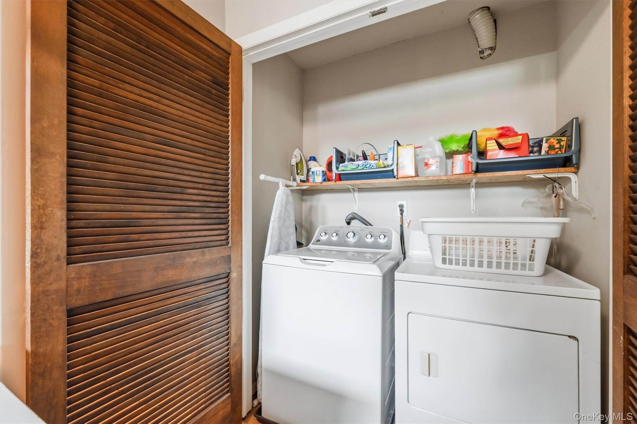 13 Redwood – For Sale photo 6