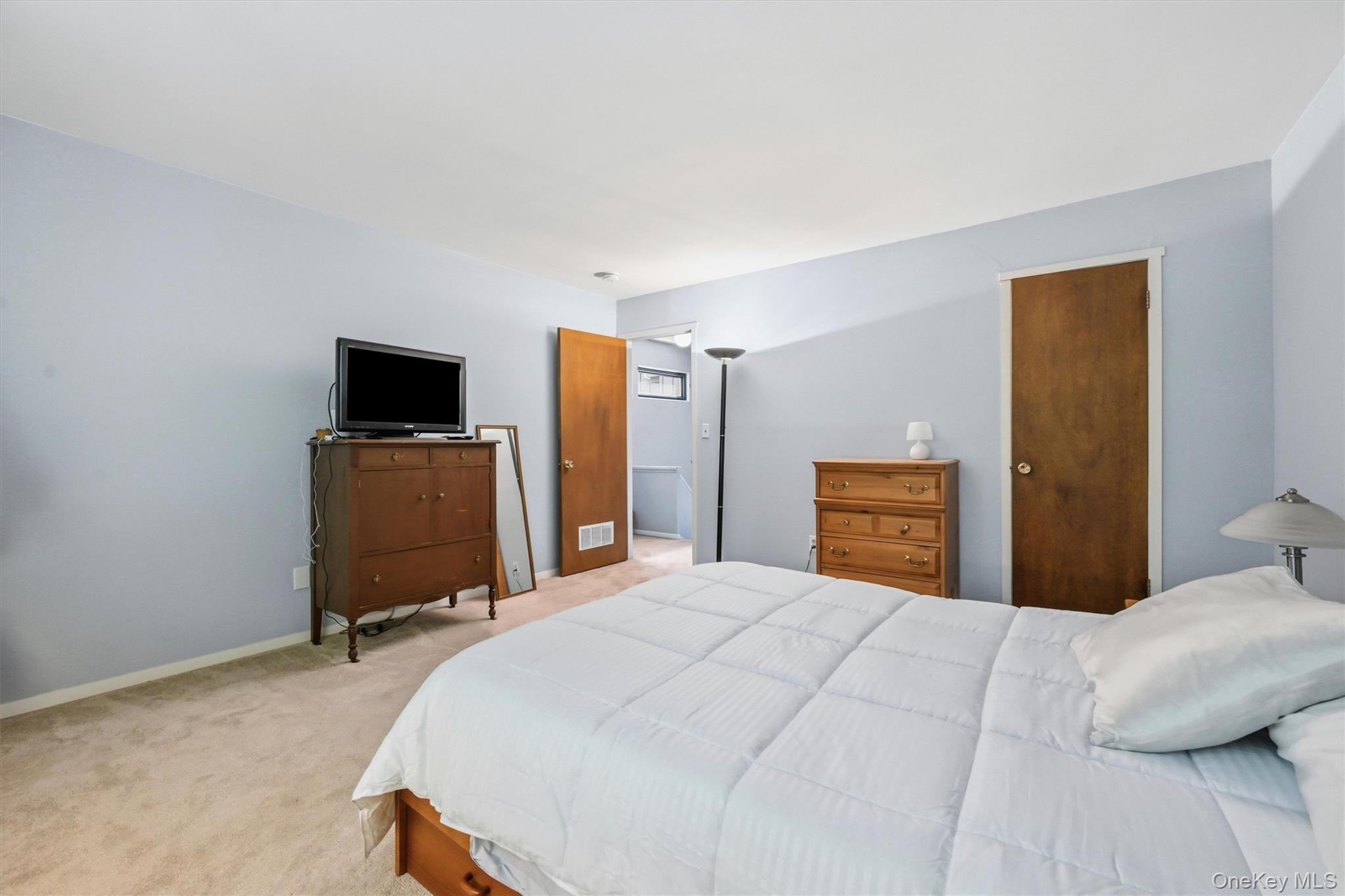 13 Redwood – For Sale photo 25