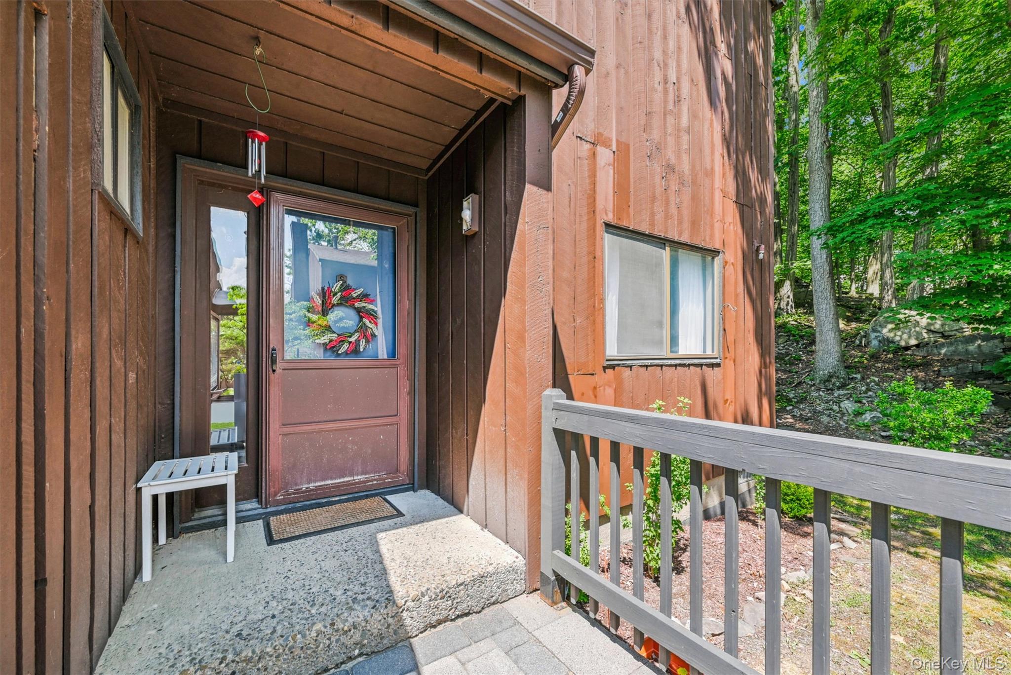 13 Redwood – For Sale photo 4