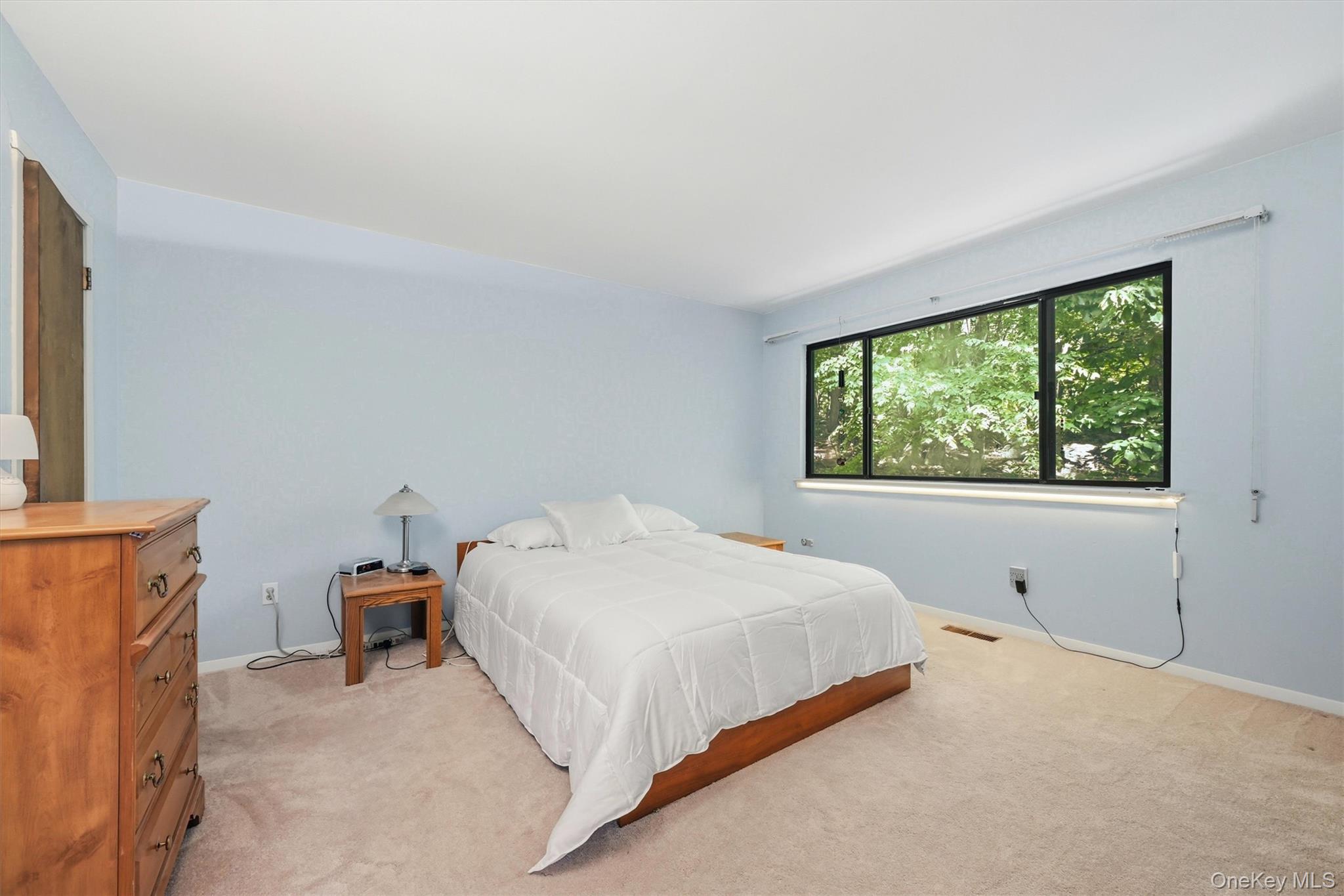 13 Redwood – For Sale photo 22