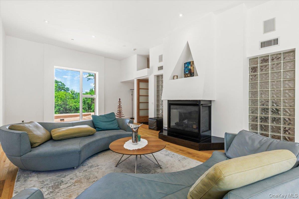 150 Pinecrest Drive – For Sale photo 16