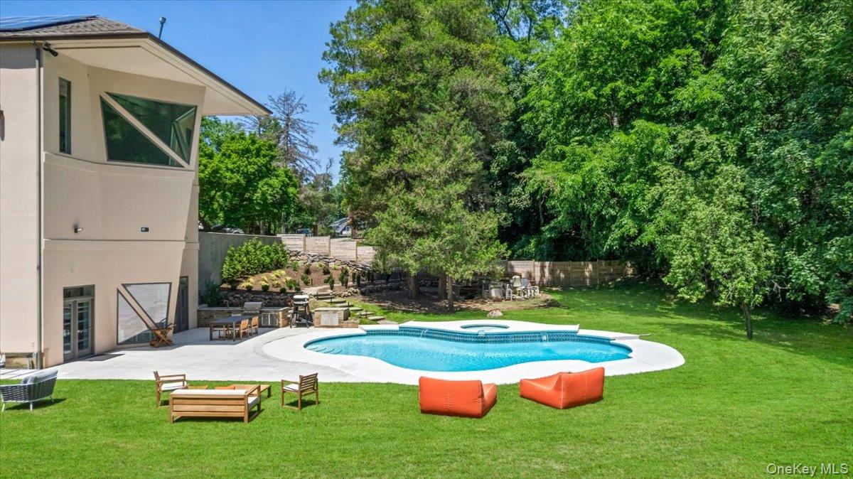 150 Pinecrest Drive – For Sale photo 40
