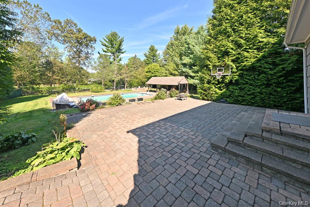 11 Deerwood Road – For Sale photo 12
