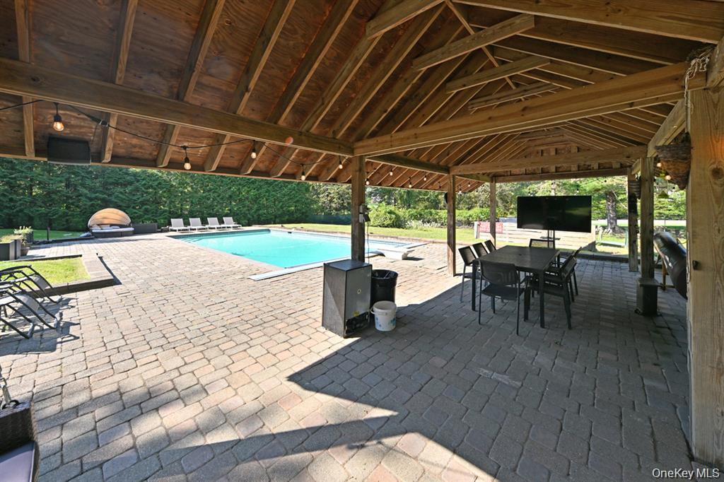 11 Deerwood Road – For Sale photo 11