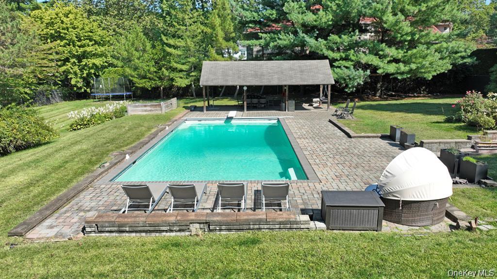 11 Deerwood Road – For Sale photo 10
