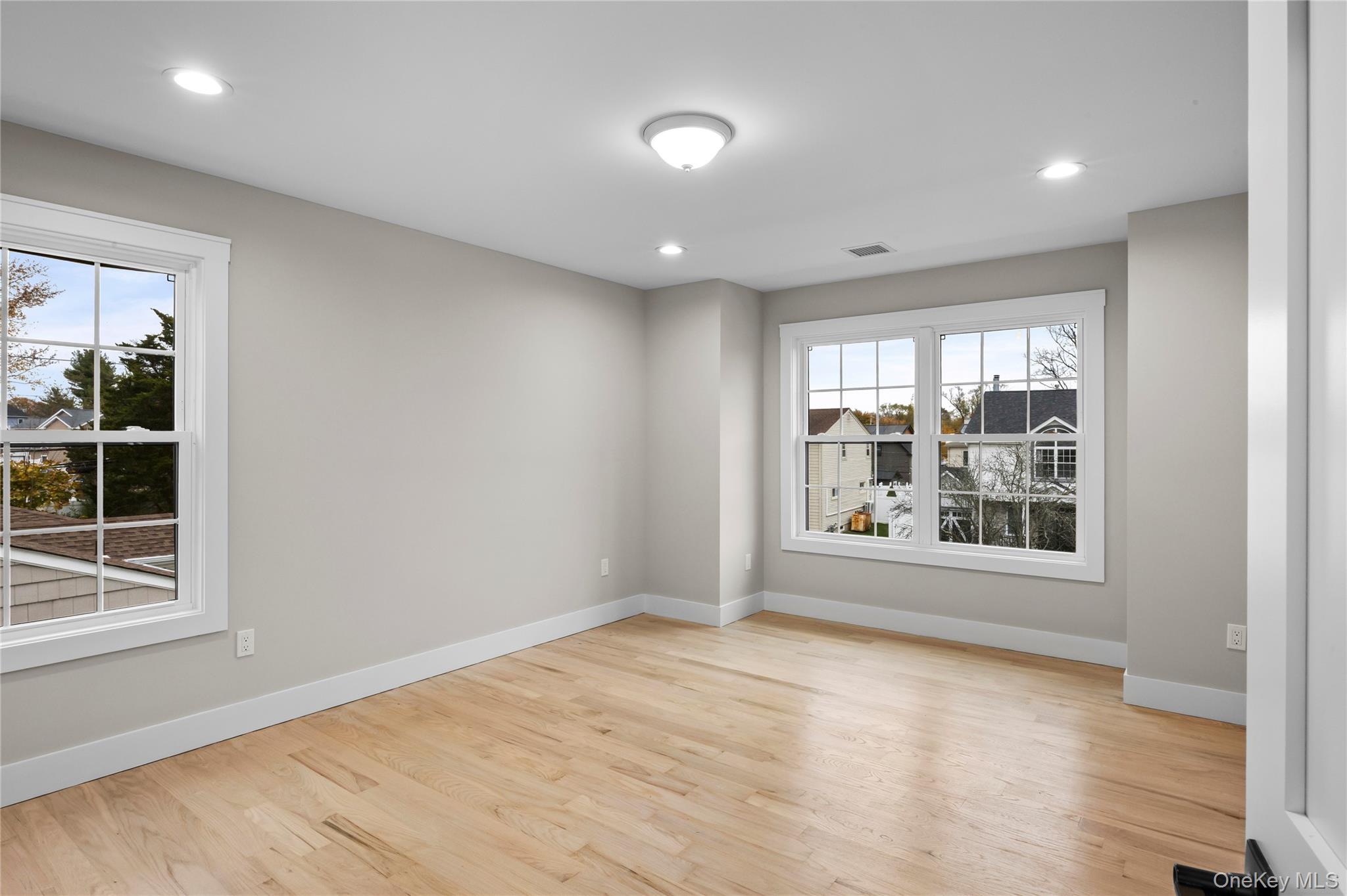 21 Devon Road – For Sale photo 35