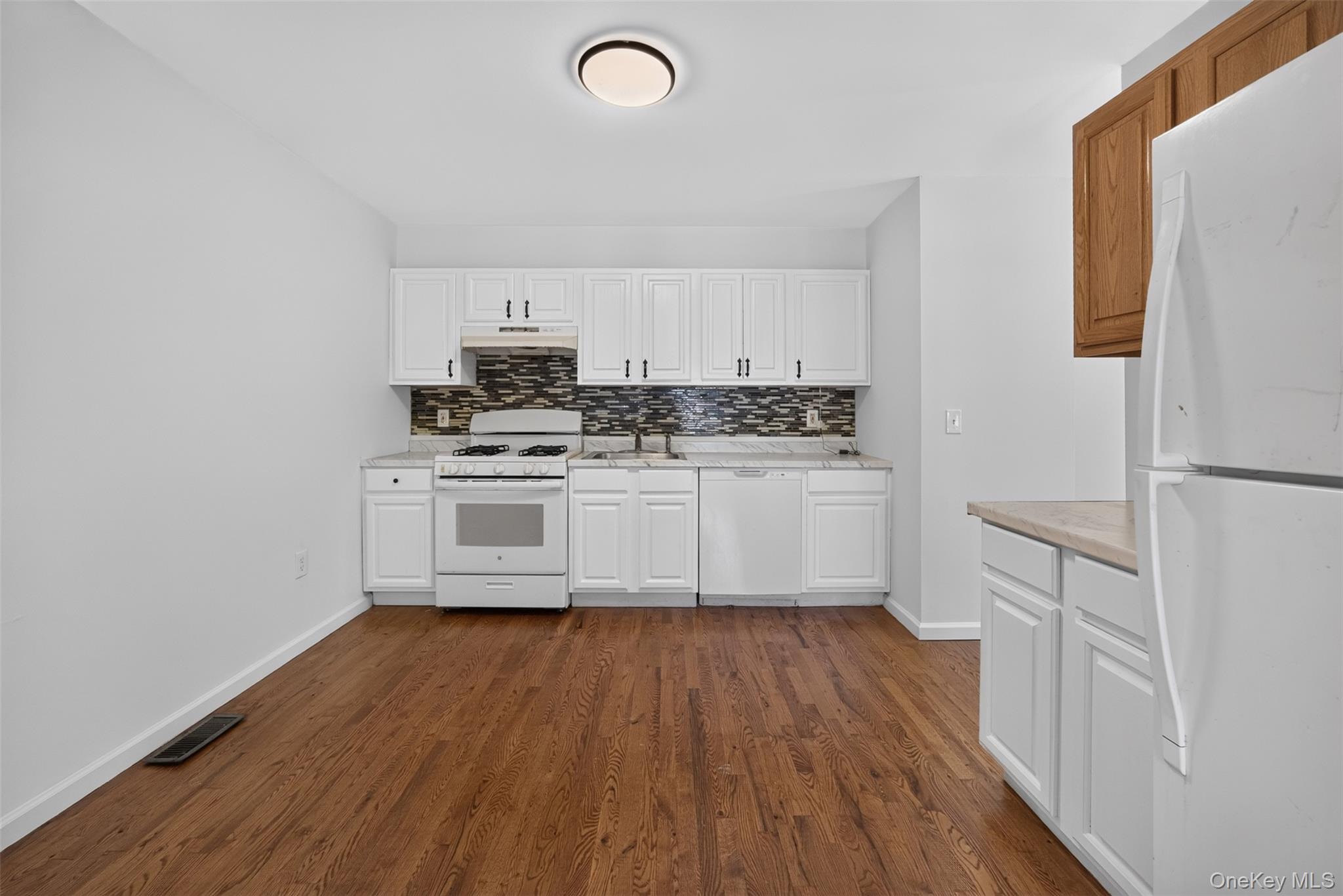 41 Genung Street, Unit 41 photo 12