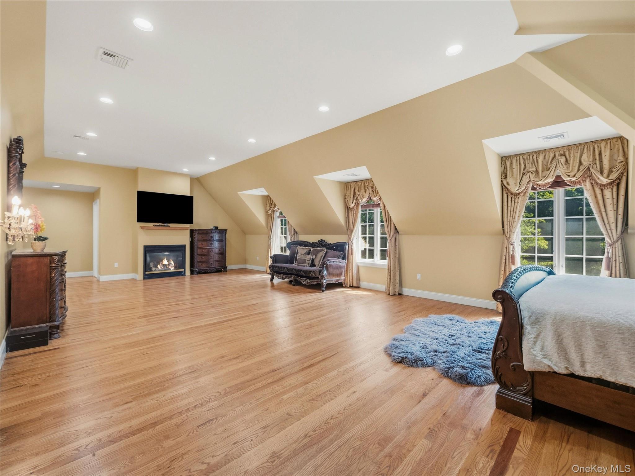 637 S Mountain Road – For Sale photo 27