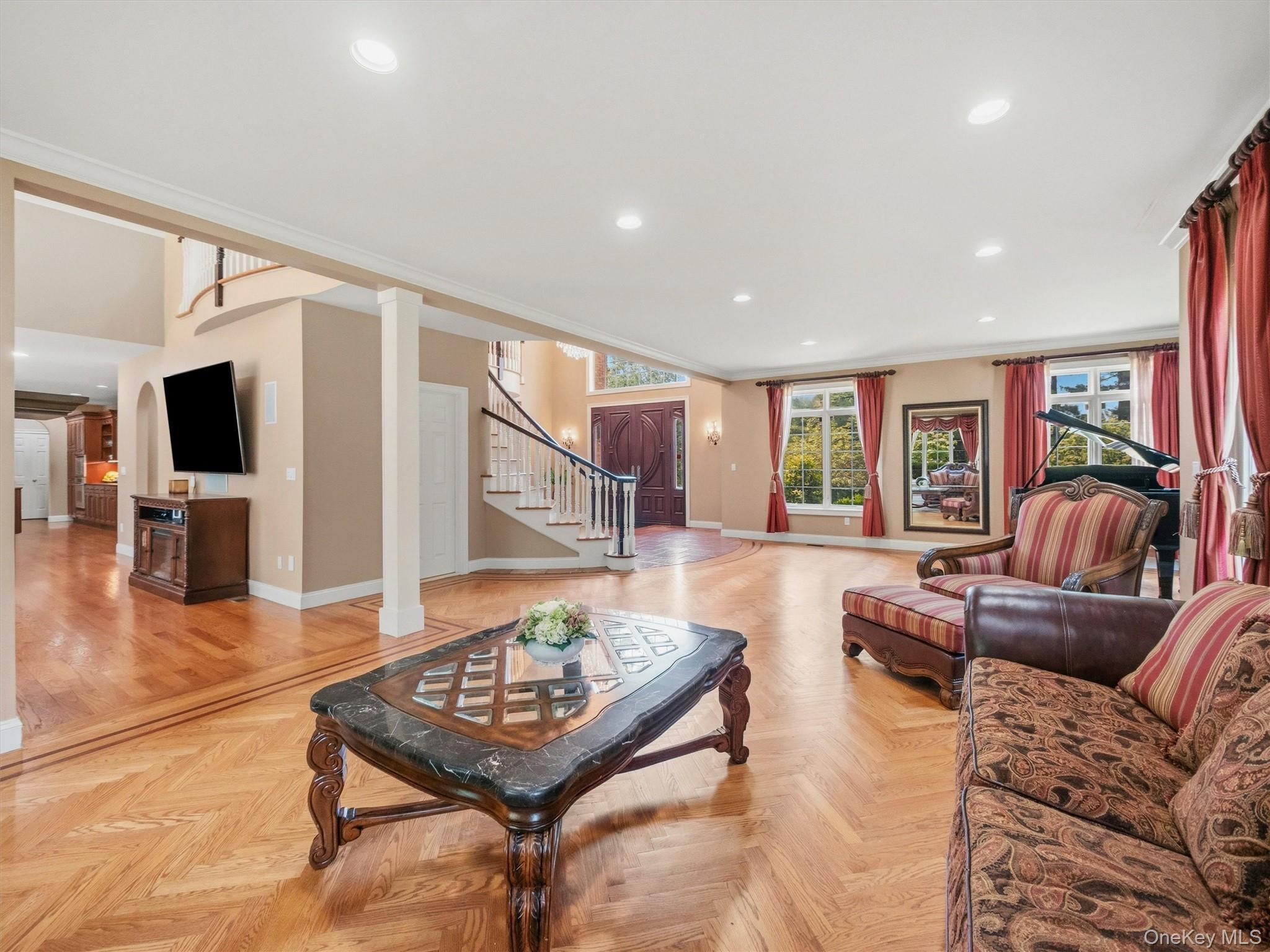 637 S Mountain Road – For Sale photo 10