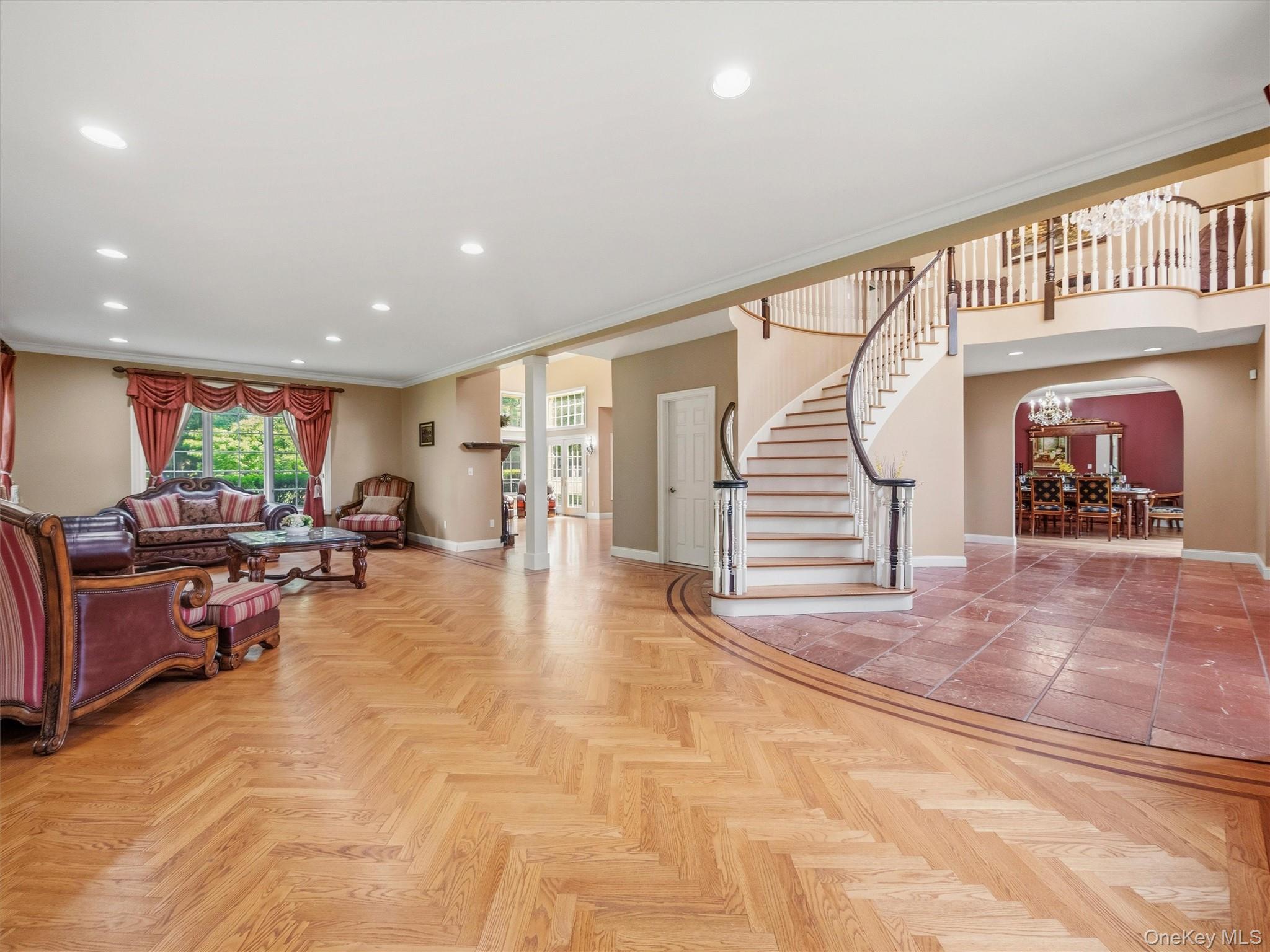 637 S Mountain Road – For Sale photo 8