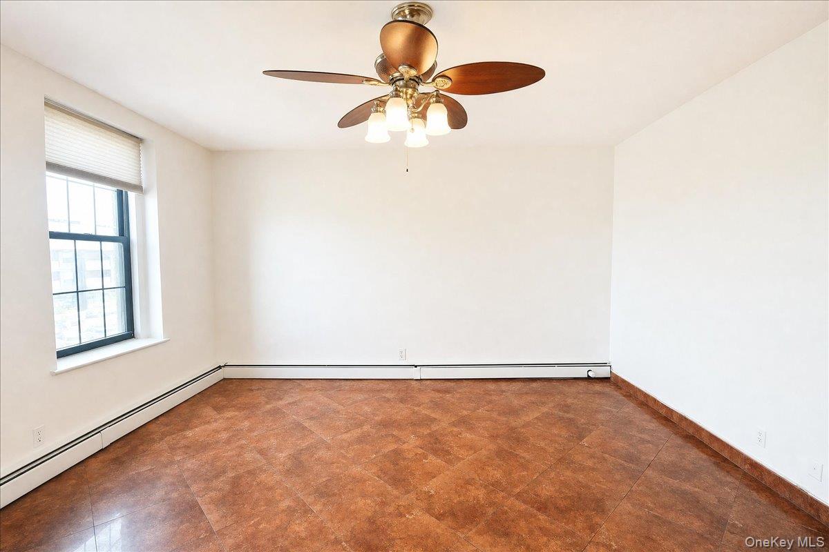 310 Riverside Boulevard, Unit 3i photo 7