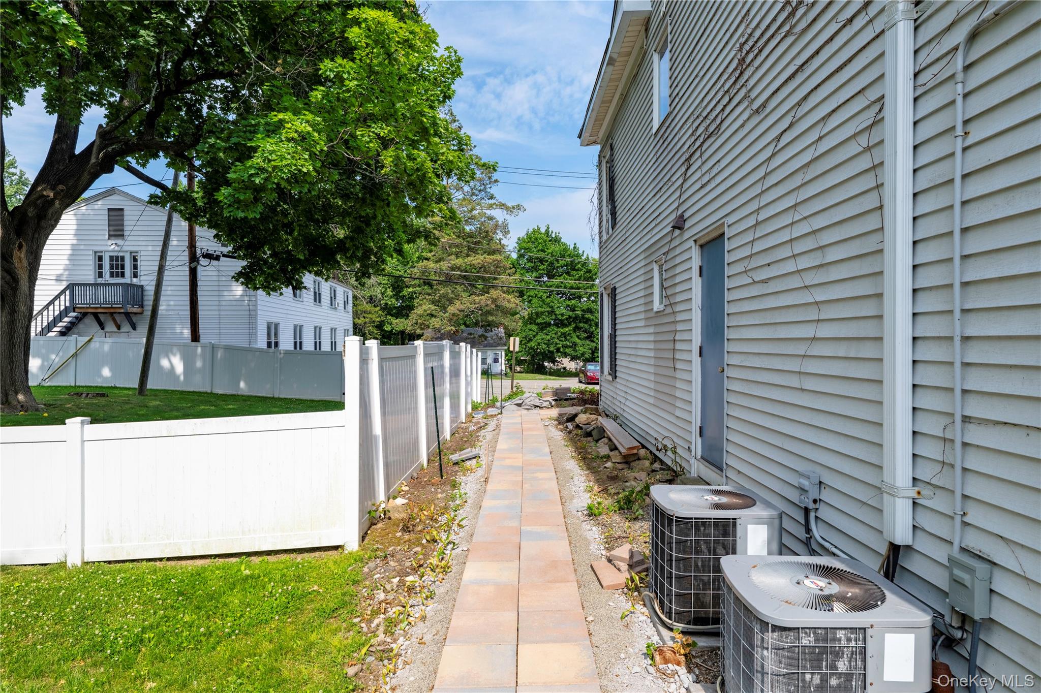 72 Gleneida Avenue – For Sale photo 10