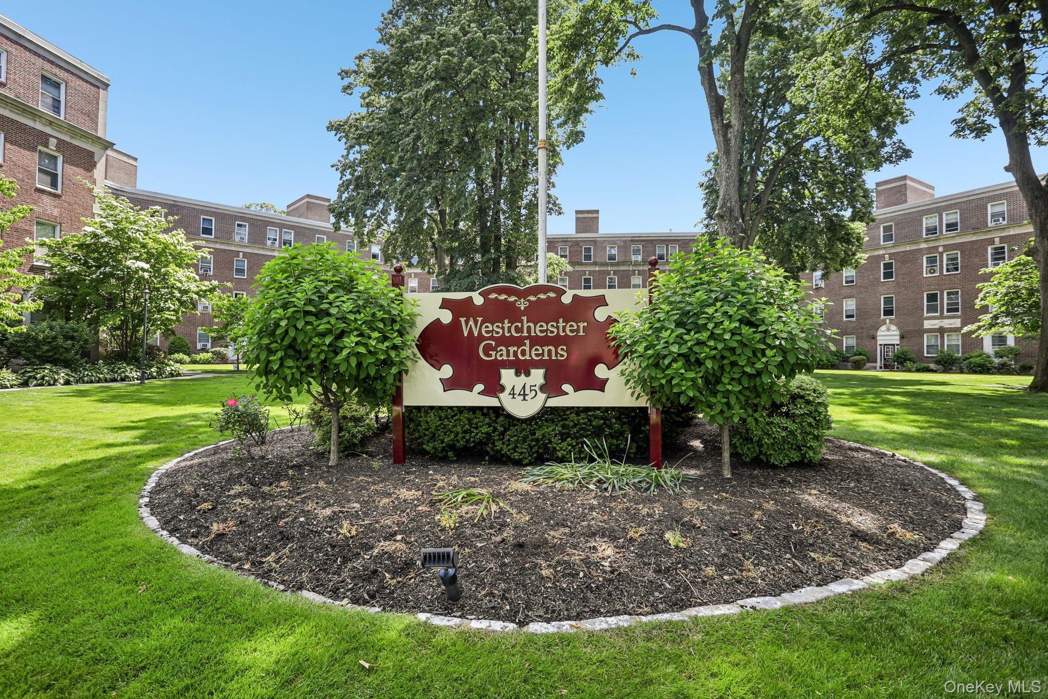 445 Gramatan Avenue, Unit CD3