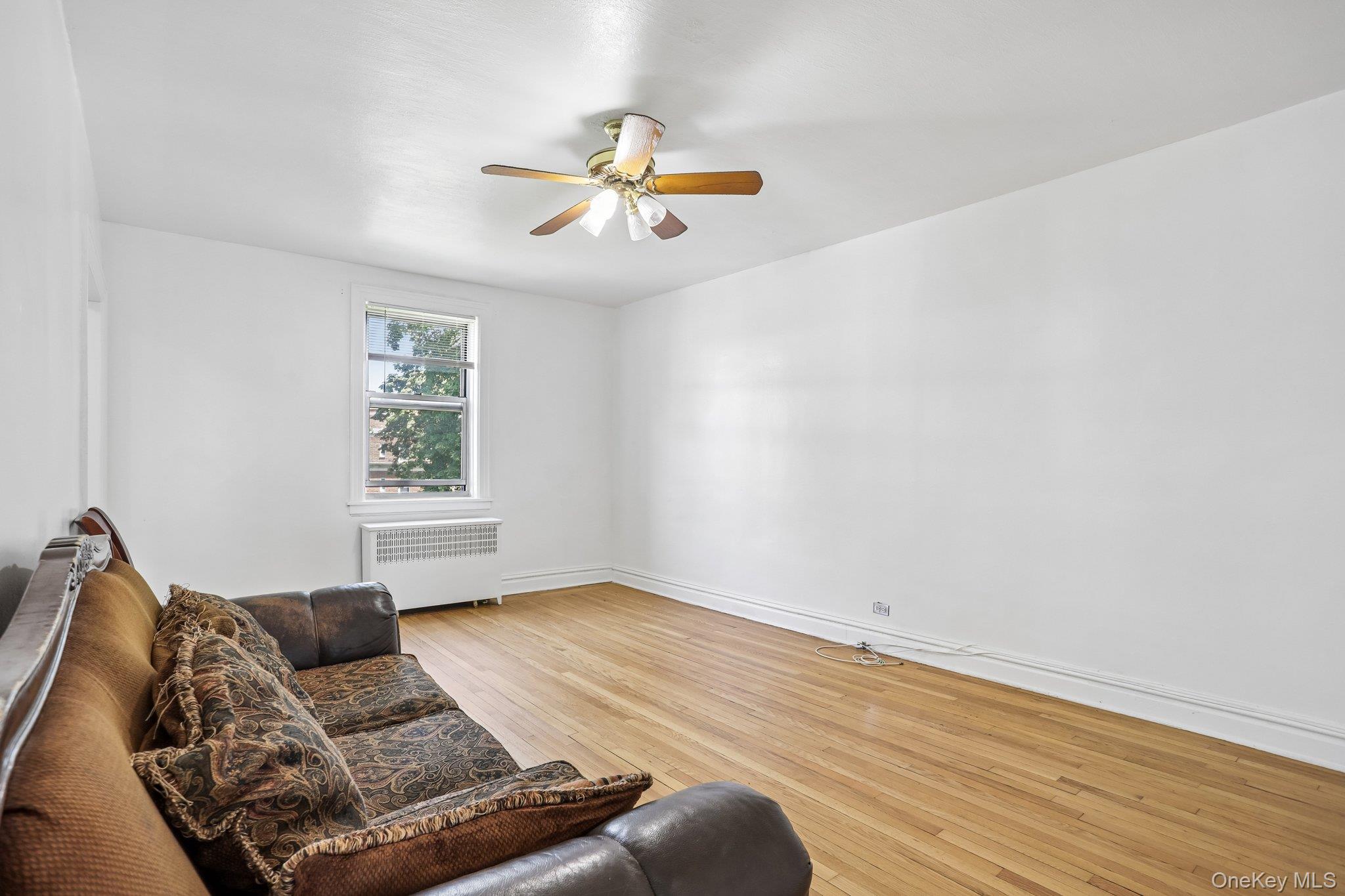 445 Gramatan Avenue, Unit CD3 photo 8