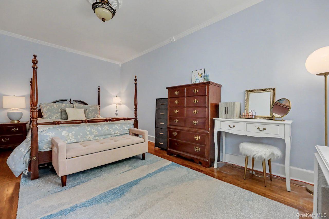 300 S Broadway, Unit 2 H photo 15