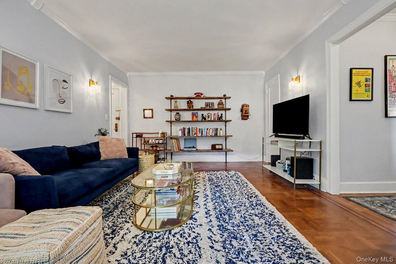 300 S Broadway, Unit 2 H photo 8