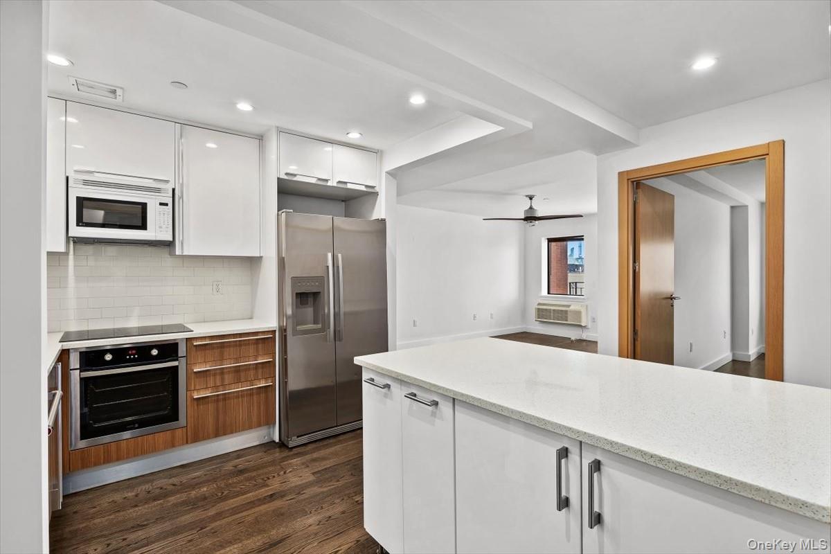 3135 31st Street, Unit 605 photo 3