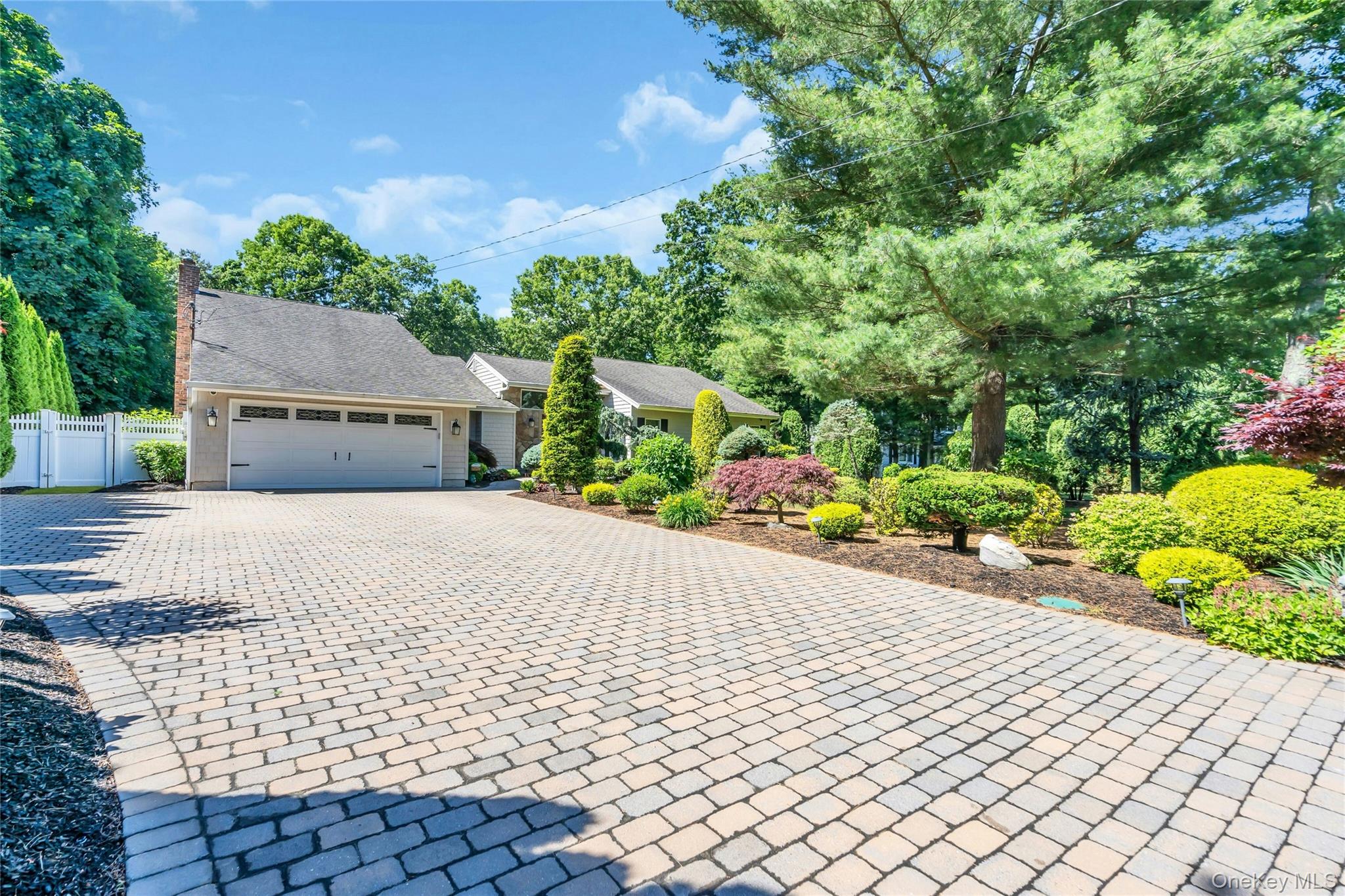 6 Averly Place – For Sale