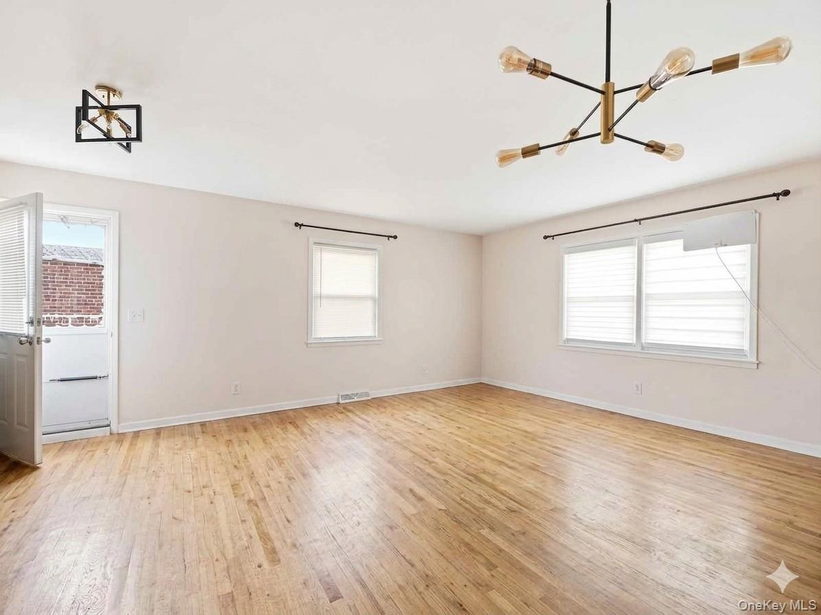 61-26 164 Street – For Sale photo 7