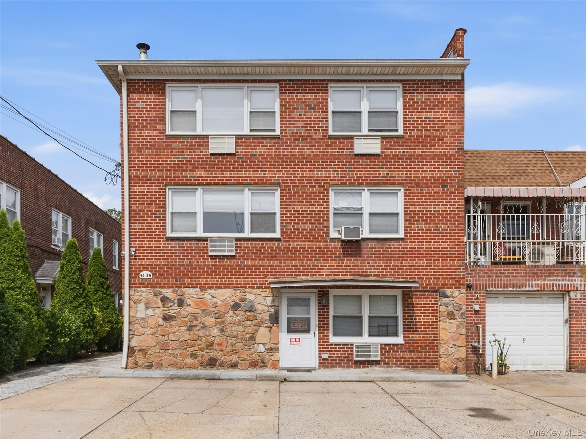 61-26 164 Street – For Sale photo 4